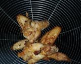 Foto langkah ke 4 dari resep Sayap Ayam Goreng.
