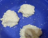 Foto langkah ke 4 dari resep Sate singkong pelangi aka bola2 singkong.