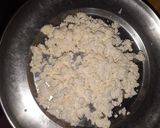 A picture of step 2 of Milky bar sweet.