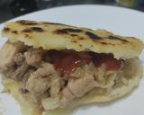 Foto del paso 11 de la receta: Arepa🥯rellena de pollo🍗 hawaiano🍍y queso🫓🧅🧀