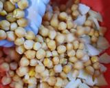 A picture of step 1 of Chana chaat.