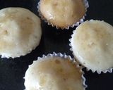 A picture of step 5 of Honey cupcakes.