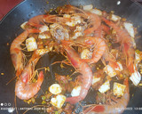 Foto del paso 3 de la receta: Arroz con gambas rojas 🦐🦐🦐🦐