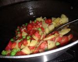 गाजर आलू मटर की सब्जी (gajar aloo matar ki sabzi recipe in Hindi) रेसिपी चरण 2 फोटो