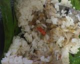 Foto langkah ke 4 dari resep Nasi bakar tumis jamur pedas.