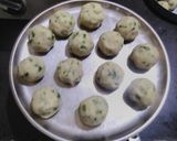 A picture of step 6 of Stuff coconut pattice.