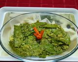 A picture of step 2 of Tel Shim/ Broadbeans in mustard paste.