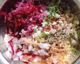 बीटरुट प्याज़ बेसन चीला(beet pyaz besan cheela recipe in hindi) रेसिपी चरण 2 फोटो