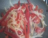Foto del paso 1 de la receta: Fideos con Morrón, cebolla y tomates cherry