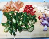 Foto langkah ke 3 dari resep 78.Tumis cumi asin.