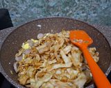Foto langkah ke 4 dari resep Kwetiaw Goreng.