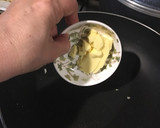 Foto del paso 2 de la receta: Besugo (rombo) a la mugnaia