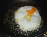 Foto del paso 2 de la receta: Huevos fritos con bacon