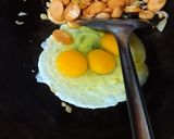 Foto langkah ke 3 dari resep Nasi Goreng Sosis.
