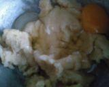 Foto langkah ke 2 dari resep Soes Kering Keju.