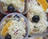 Foto langkah ke 3 dari resep Salad buah 🍉🍊🍈🍓🥭🍇🥝🍎🍐🧀.