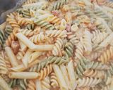 Foto del paso 3 de la receta Espirales, macarrones, spaghetti con chorizo