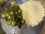 Makka methi paratha