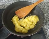 A picture of step 3 of Batata Naralachi Wadi (Potato Coconut Burfi).