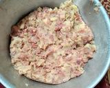 Foto langkah ke 3 dari resep Perkedel kentang kornet.