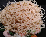 Foto del paso 2 de la receta: Fideos con camarones