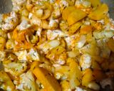 A picture of step 2 of Aloo ghobhi ki sabji.