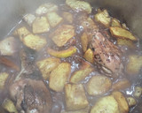 Foto del paso 4 de la receta: Pollo al vino tinto