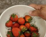 Foto langkah ke 1 dari resep Strawberry Compote.