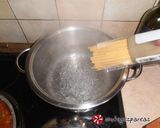 Φωτογραφία βήματος 8 της συνταγής Spaghetti alla Vesuviana. Ένα “ηφαίστειο” στο πιάτο σας