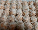 Hình bước làm 1 của món Các loại viên chiên tạo hình lá cờ