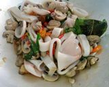 Foto langkah ke 5 dari resep Cumi saus tiram with mushroom.