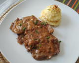Foto del paso 12 de la receta: Fricandó de ternera con rosa de patata gratinada