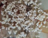 Foto del paso 1 de la receta: Pasta seca al ajo con granada