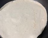 Foto langkah ke 2 dari resep Easy Tortilla Pizza.
