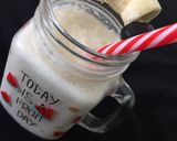 A picture of step 4 of Banana milk shake.