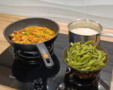 Foto del paso 7 de la receta: Pavo tikka masala con arroz y edamame