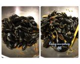 Foto langkah ke 3 dari resep Kerang saus Padang.