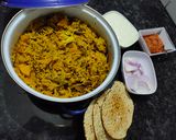 A picture of step 3 of Vegetable pulao in pressure cooker.