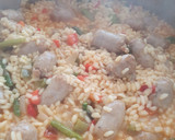 Foto del paso 7 de la receta: Arroz meloso con butifarra y espárragos trigueros