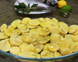 Foto del paso 2 de la receta: Dorada al horno asada con patatas