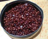 A picture of step 1 of Rajma Curry.