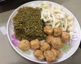 รูปขั้นตอนการทำที่ 1 ของ บะหมี่ผักทรงเครื่อง