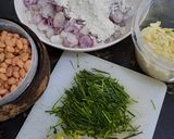 Foto langkah ke 2 dari resep Bawang goreng campur.