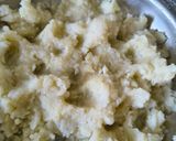A picture of step 1 of Spicy & Zesty Potato Stuffed Capsicum Rings.