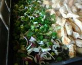 Foto del paso 4 de la receta: Pollo al verdeo a la plancheta