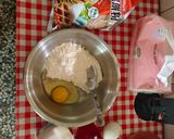 Foto langkah ke 1 dari resep Rose Crepes.