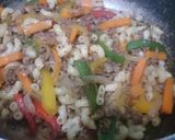 Foto langkah ke 4 dari resep Tumis Daging Giling Makaroni.