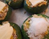 Foto del paso 10 de la receta: Zapallitos verdes rellenos 🍞🧀
