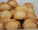 Foto langkah ke 5 dari resep Pastel gurih, renyah no telur anti gagal.