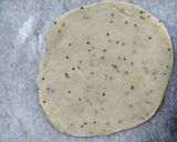 A picture of step 3 of Dry peethi samosa.